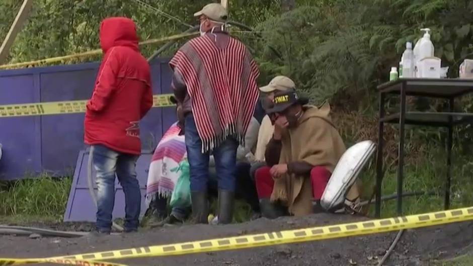 Un derrumbe en una mina deja a tres hombres atrapados en Colombia