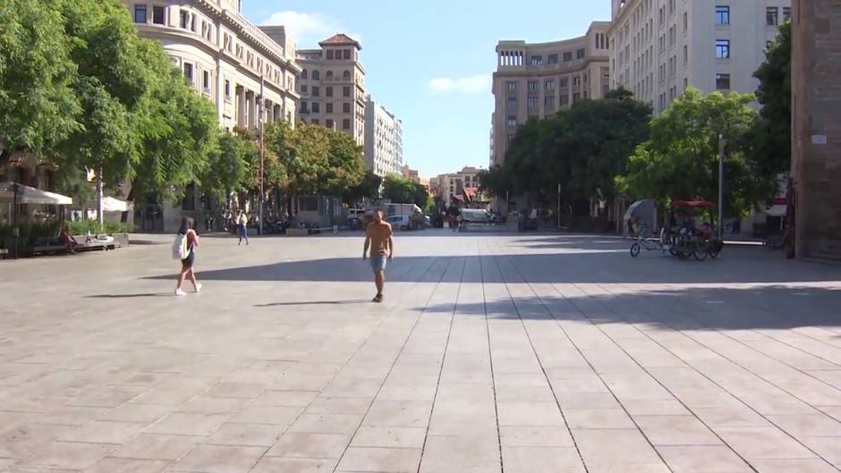 El coronavirus deja casi sin turistas el centro de Barcelona