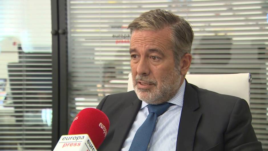 López: "Convertir a Madrid en foco de contagio como Wuhan es negativo para España"