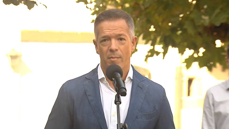 PSOE acusa a Casado de convertir el PP en un "partido antisistema"