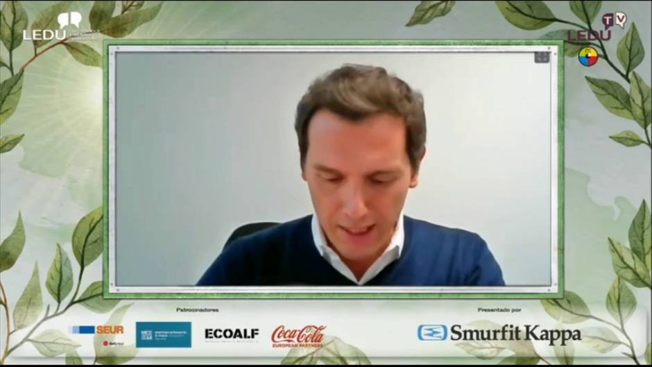 Rivera reivindica el "liderazgo moderno, abierto y participativo"