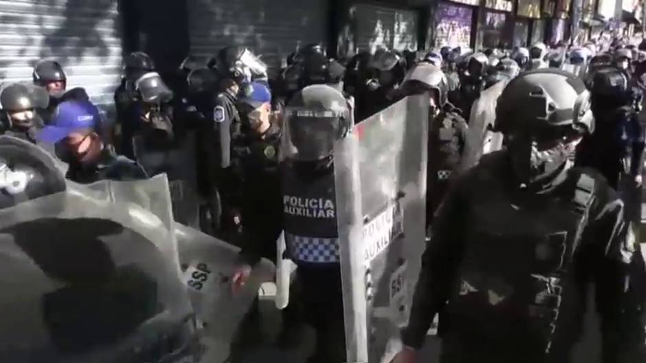 Protestas en el 52 aniversario de la masacre estudiantil de Tlatelolco (México)