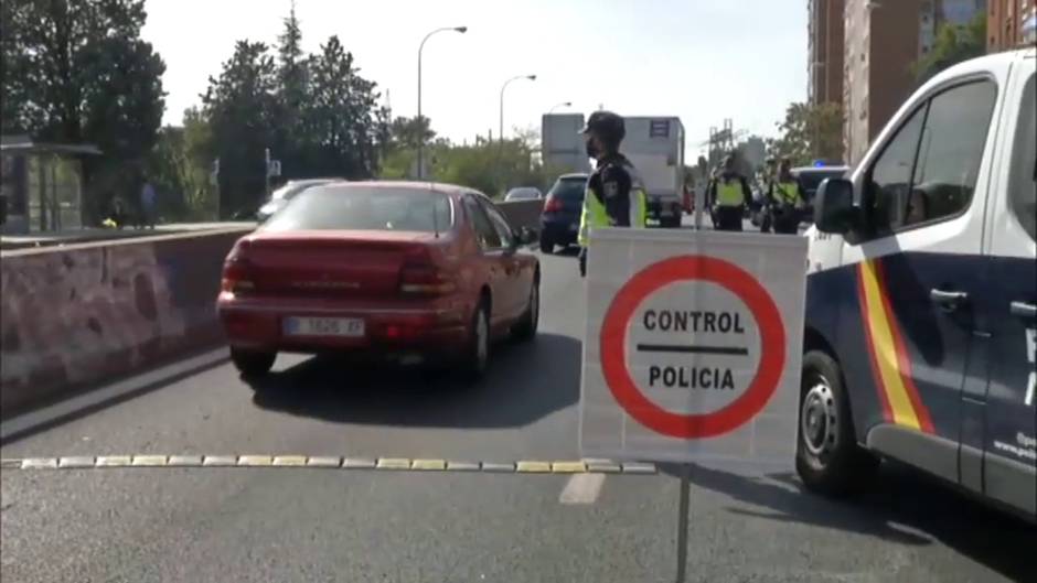 Los primeros controles de tráfico en Madrid generan un importante colapso en varios puntos de la capital