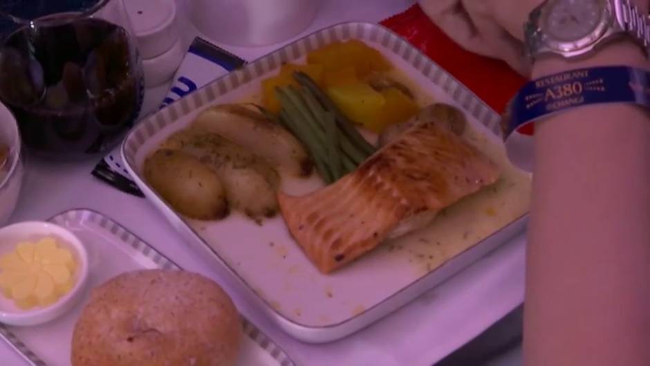 Singapur Airlines convierte dos aviones en restaurantes para comer y cenar a bordo