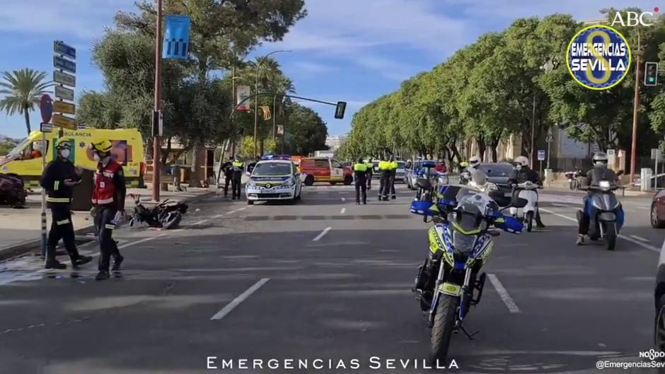 Fallece tras perder el control de su coche y chocar contra un semáforo en el Paseo Colón