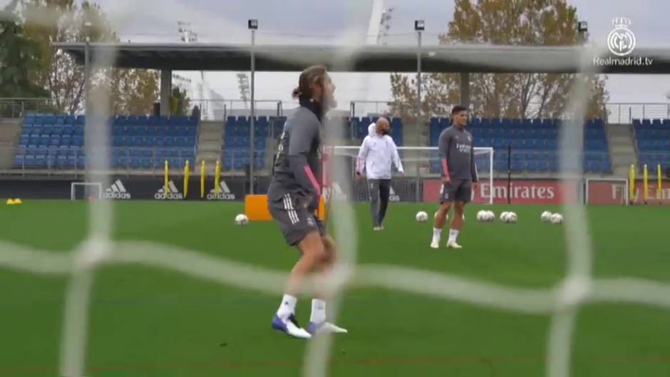 Último entrenamiento del Real Madrid antes de visitar al Valencia en Mestalla