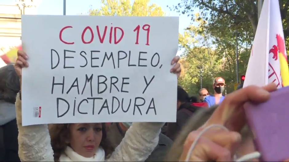 Asociación policial protesta contra la imposición de la mascarillas