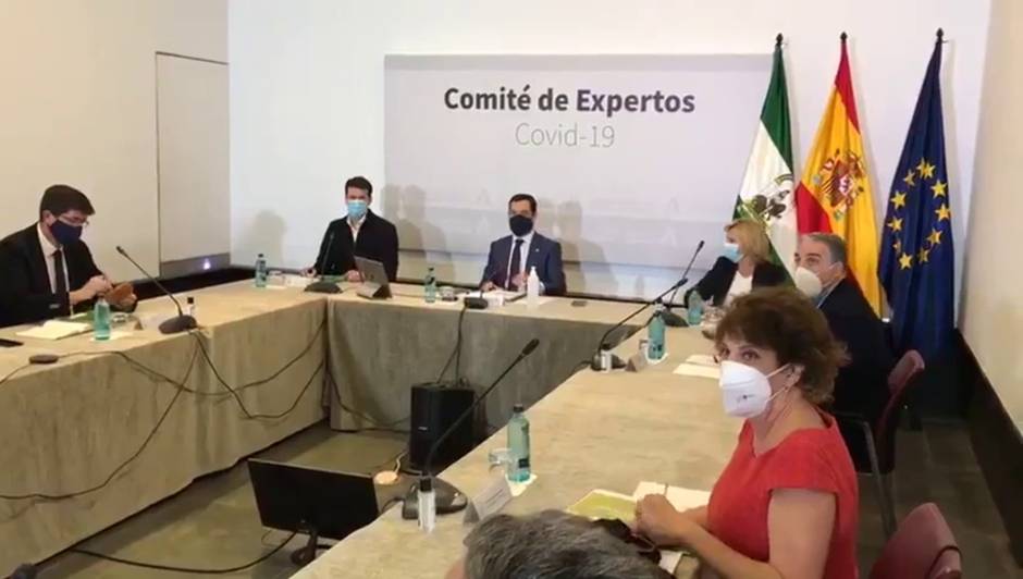 Juanma Moreno preside la reunión del Consejo Asesor de Alertas de Salud Pública de Alto Impacto