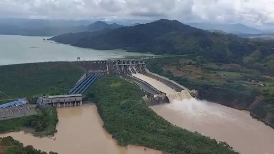 El ciclón Vamco arrasa el norte de Filipinas y deja tras de sí un reguero de muertos