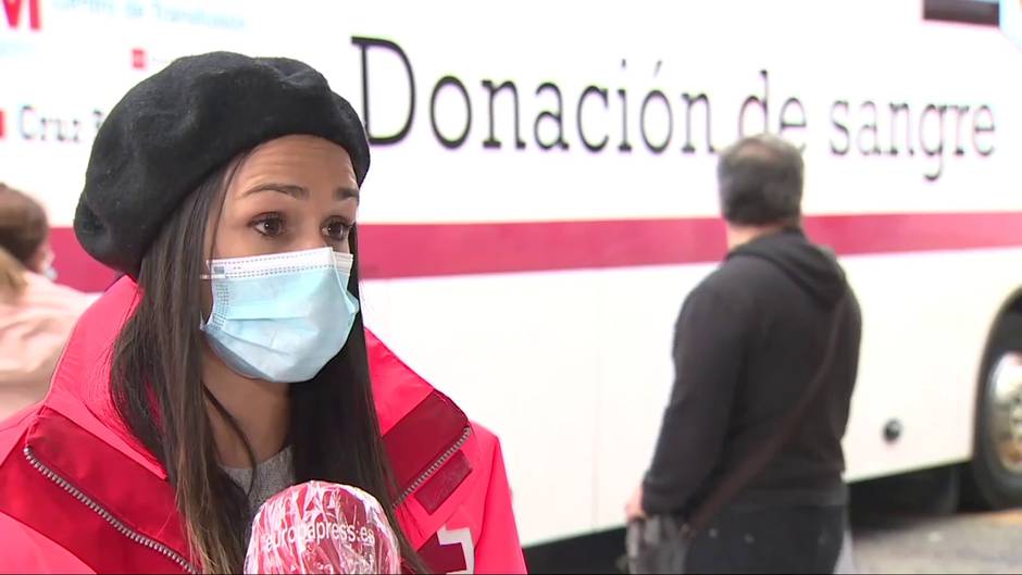 Cruz Roja llama a donar sangre en Madrid para tener "las reservas llenas"