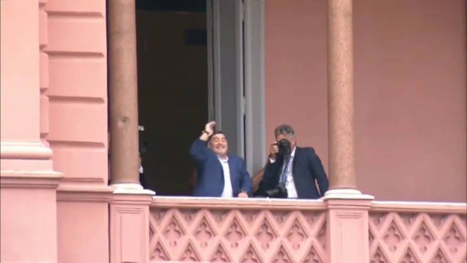 El mundo del fútbol llora la muerte de Maradona