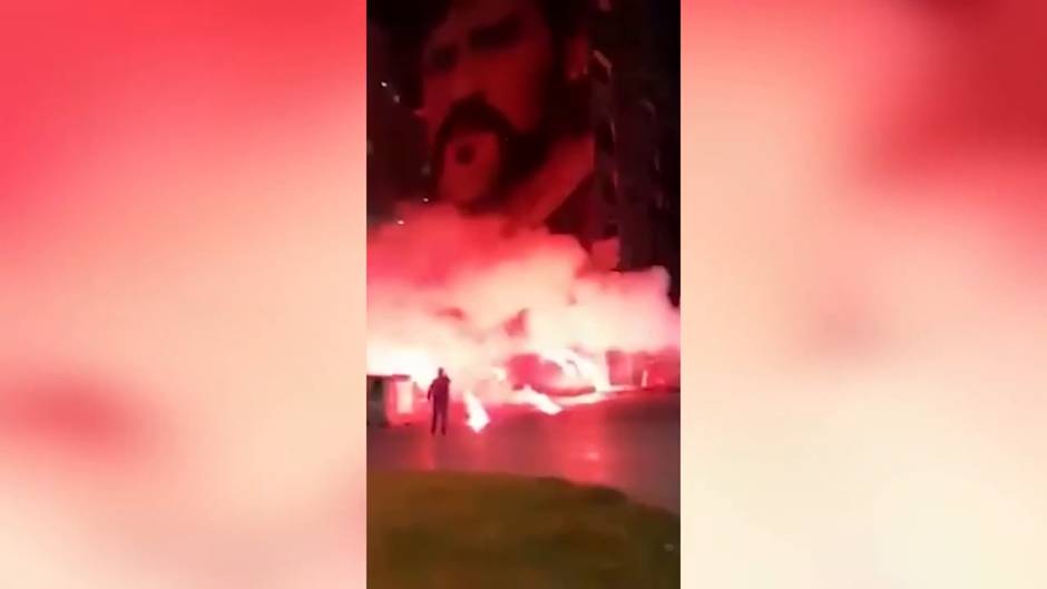 Nápoles rinde homenaje a Maradona tras su fallecimiento