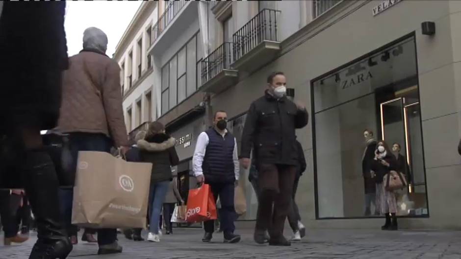 El 'Black Friday' abarrota las calles de Sevilla en plena segunda ola de coronavirus