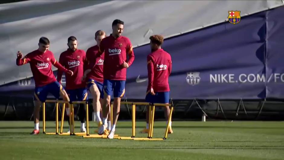 El Barça se queda con solo un central para el encuentro ante el Ferencváros en Champions