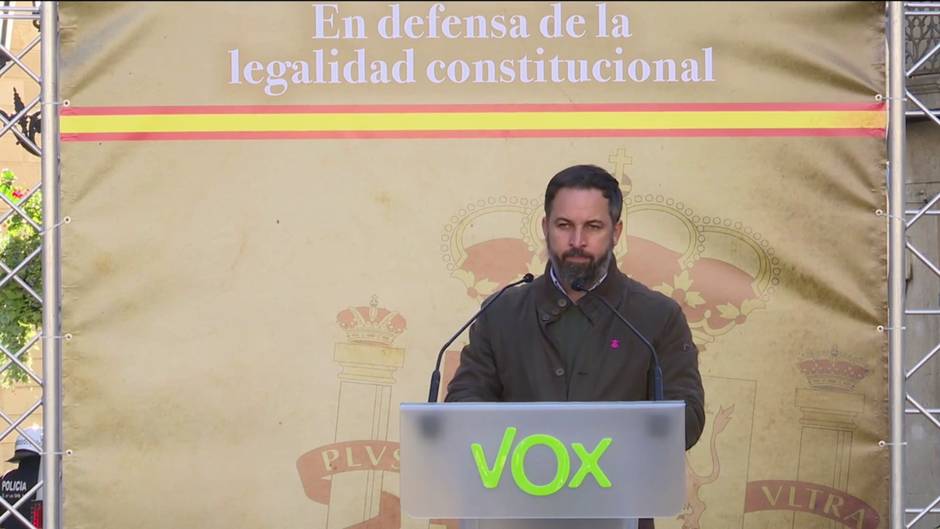 Abascal: "El mayor enemigo de la Constitución es el Gobierno"