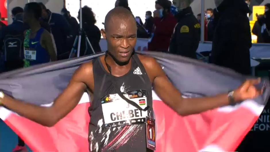 El keniano Evans Chebet se impone en el Maratón de Valencia