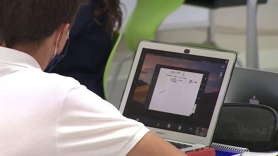 Los alumnos españoles siguen por debajo de la media europea en matemáticas