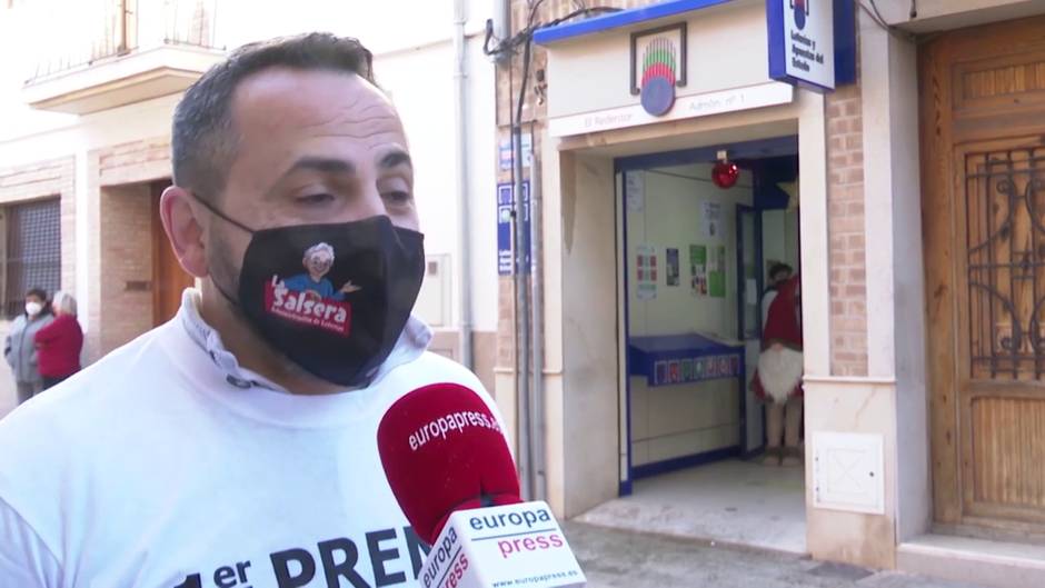 Alfara del Patriarca (Valencia) celebra su décimo del 'Gordo' de Navidad