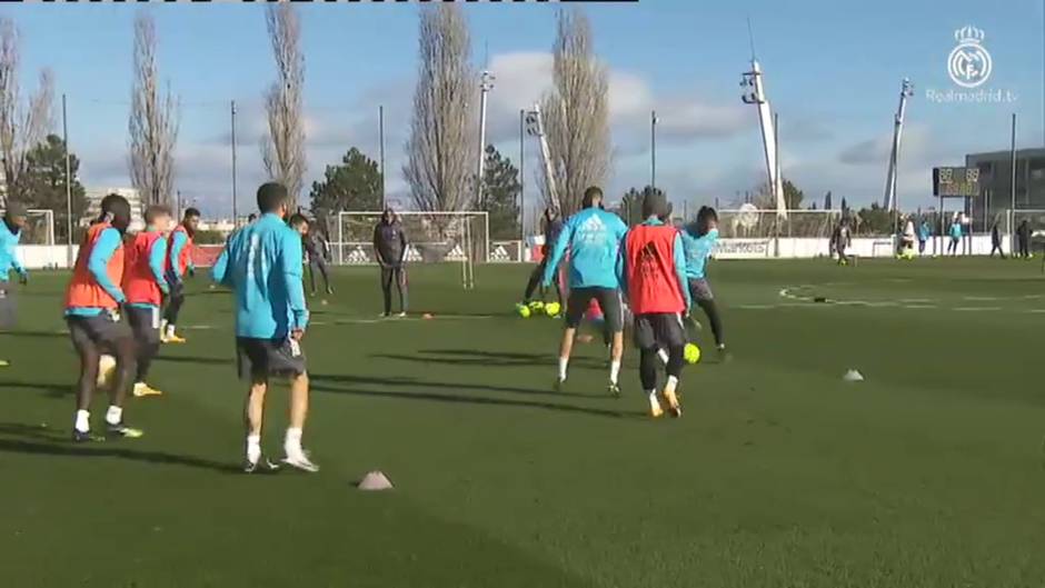 El Real Madrid continúa preparando el partido contra el Elche