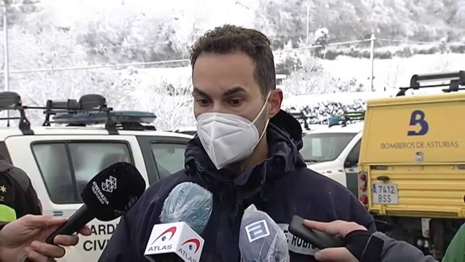 Continúa búsqueda del segundo operario sepultado por un alud en el puerto de San Isidro