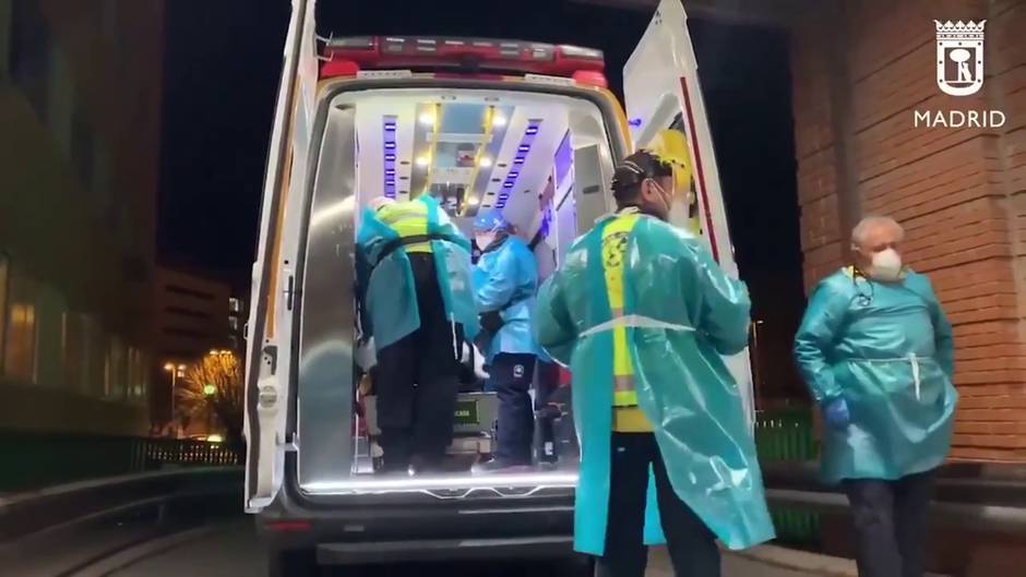 Herido grave tras recibir un disparo en el cuello en una calle de Usera