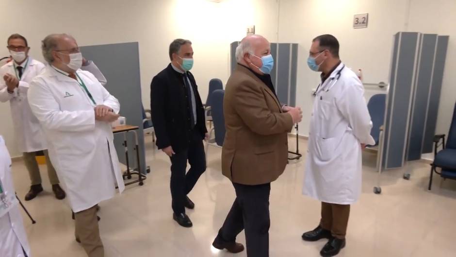 El Hospital Clínico duplica camas con una nueva unidad de Medicina Intensiva