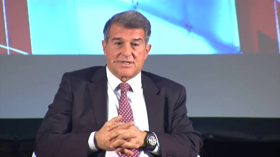 Laporta aprovechará la pancarta de los alrededores del Bernabéu para fines solidarios