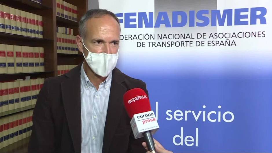 Más de 30.000 transportistas afectados por el cierre de fronteras en Francia y Portugal