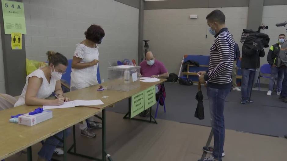 La JEC subraya que no puede privar de voto presencial a positivos por Covid-19