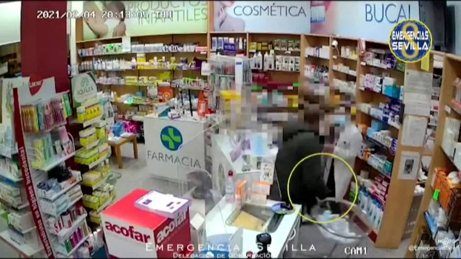 Detenido tras atracar una farmacia de Sevilla a punta de cuchillo