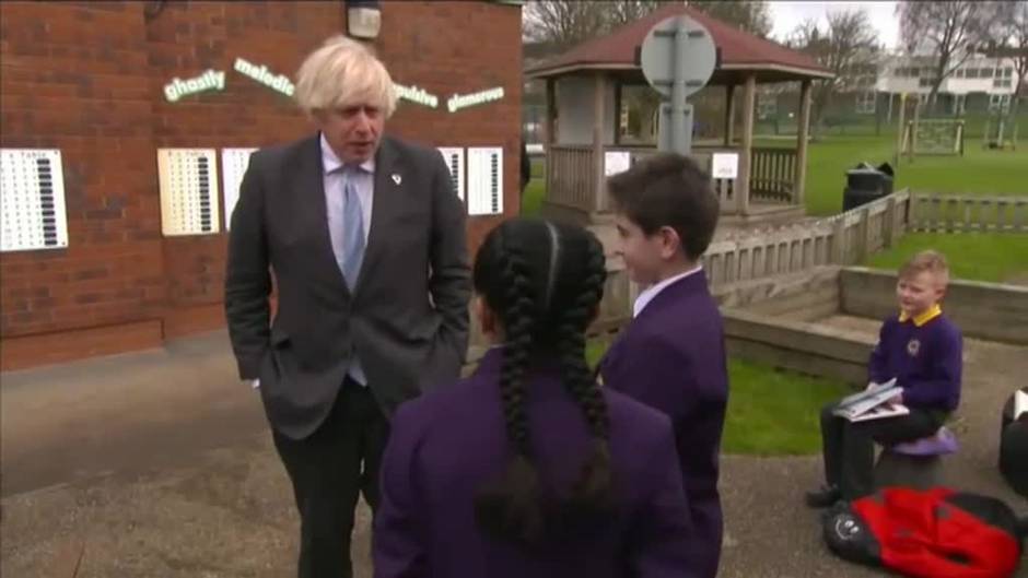 El Primer Ministro británico, feliz, tras perder peso