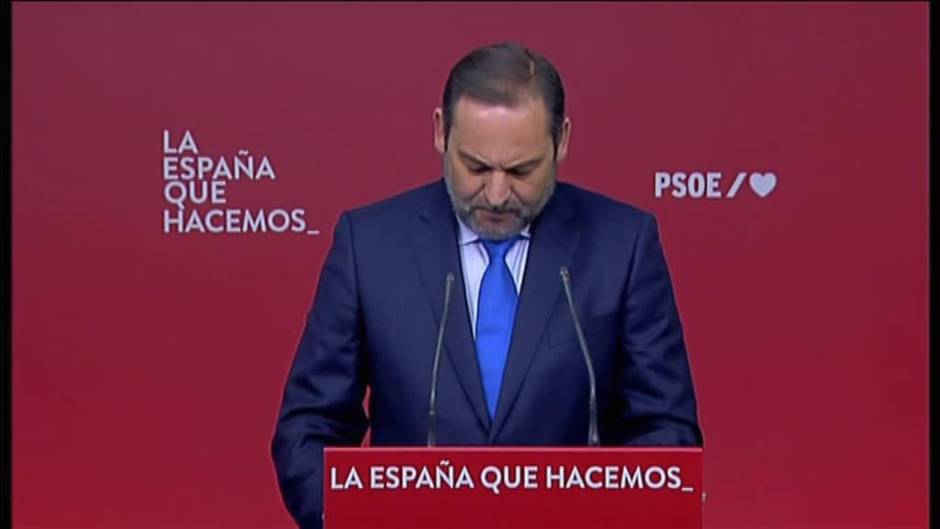 Ábalos pide a Ciudadanos que rompa todos sus pactos con el PP "por dignidad"