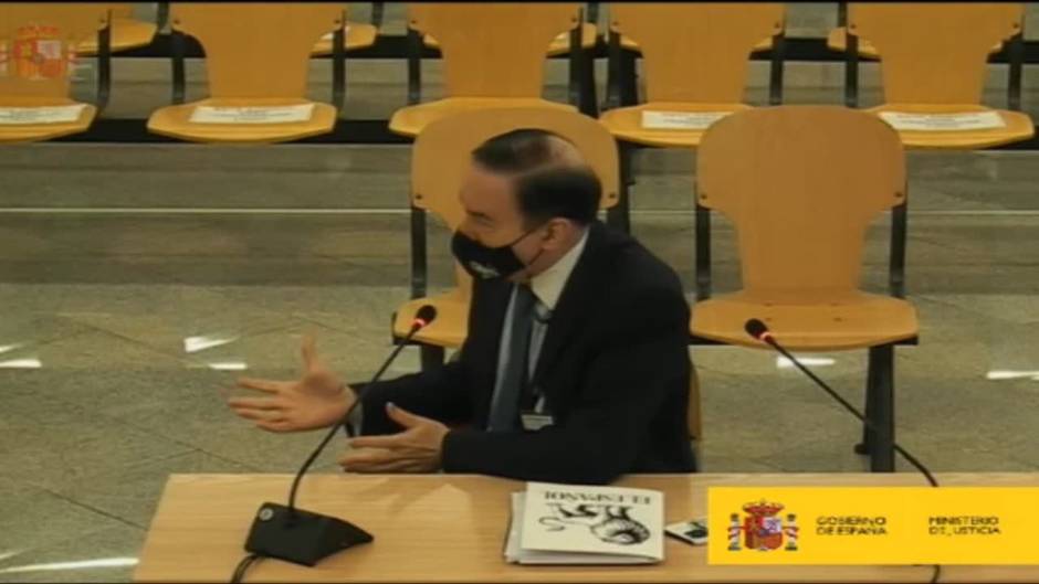 Pedro J. dice que Gobierno de Rajoy inició "ofensiva frenética" para parar pruebas