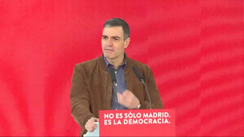 Sánchez llama a "frenar la amenaza extremista de la ultraderecha"