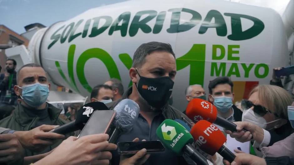 Abascal acusa a Iglesias de enviar al mitin de Vallecas "a sus matones a sueldo"