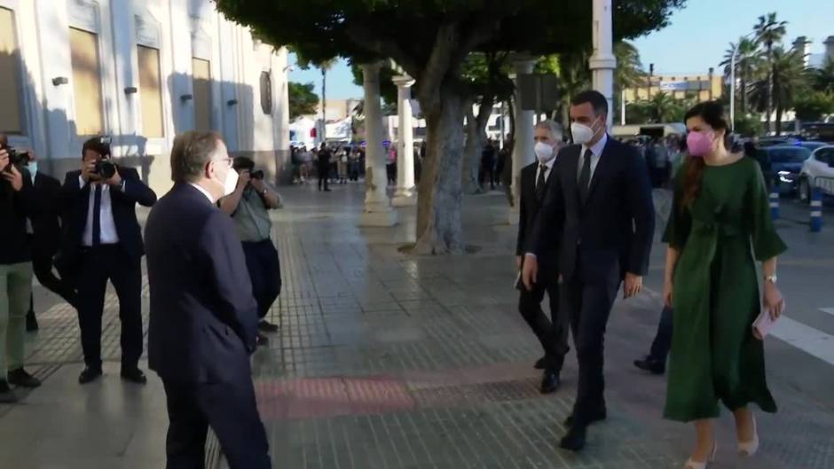 Sánchez se reúne con el presidente de Melilla