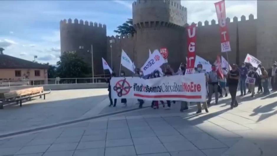 Concentraciones de protesta contra el ERE en CaixaBank