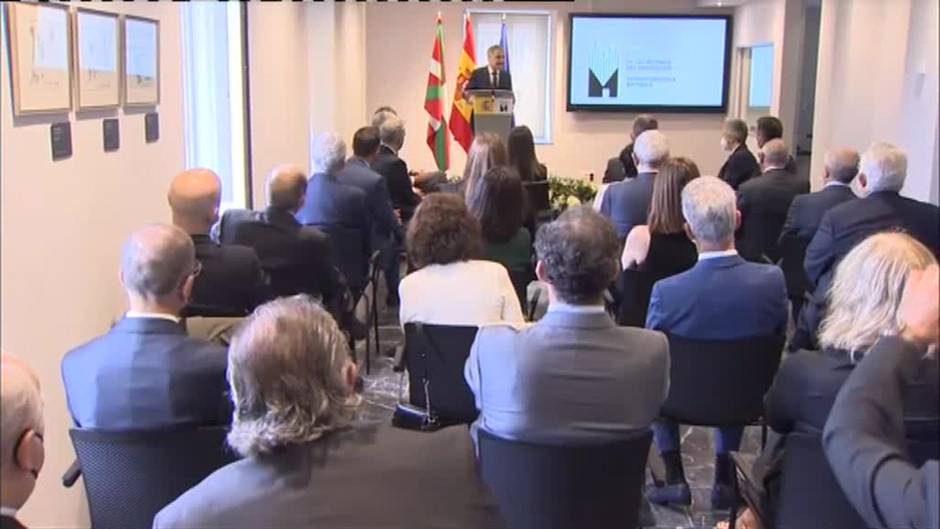 Los reyes inauguran el Centro Memorial de las Víctimas del Terrorismo