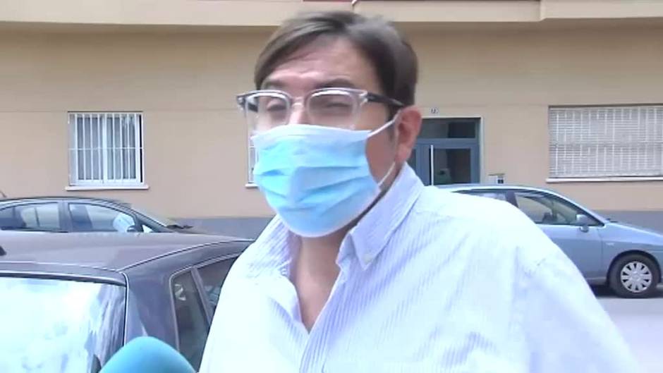 Repintan tres pasos de peatones inútiles en Murcia