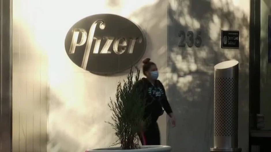 Reino Unido aprueba usar la vacuna de Pfizer en niños de más de 12 años