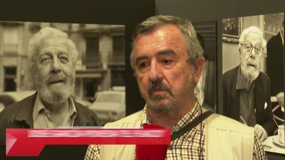 Exposición muestra al Berlanga "más entrañable", por el fotógrafo El Flaco