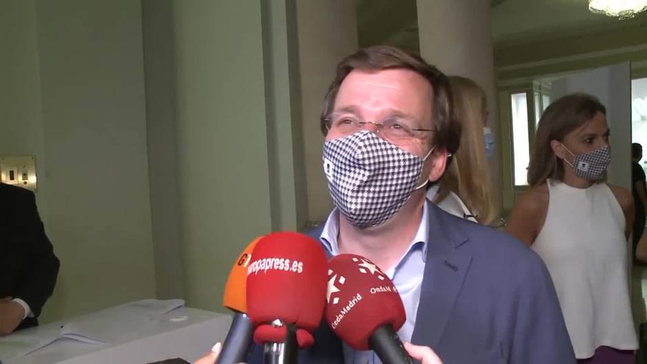 Almeida: "Si hubiese que elegir a la mujer del año sería Isabel Díaz Ayuso"