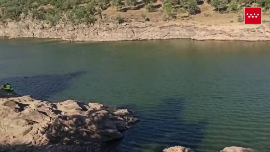 Buscan a un joven de 23 años que cayó al agua en el río Lozoya