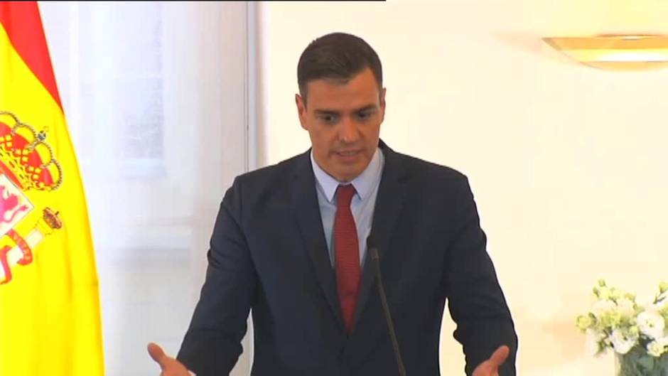 Sánchez lanza un mensaje a los jóvenes para que "no bajen la guardia" y no "lastimen" a generaciones mayores