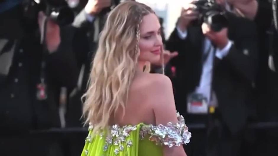 Chiara Ferragni impacta en Cannes con un vestido de Giambattista Valli