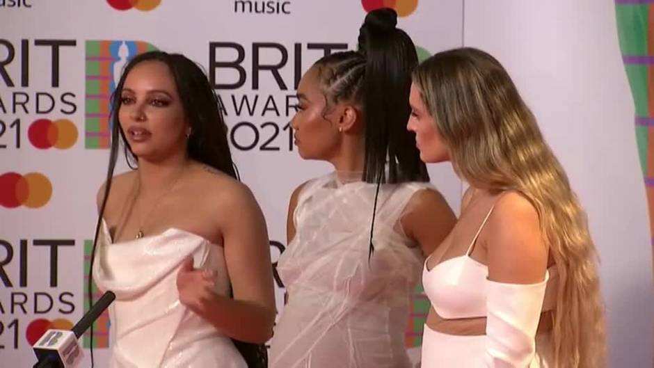 Perrie Edwards ha dado a luz a su primer hijo con el futbolista Oxlade-Chamberlain