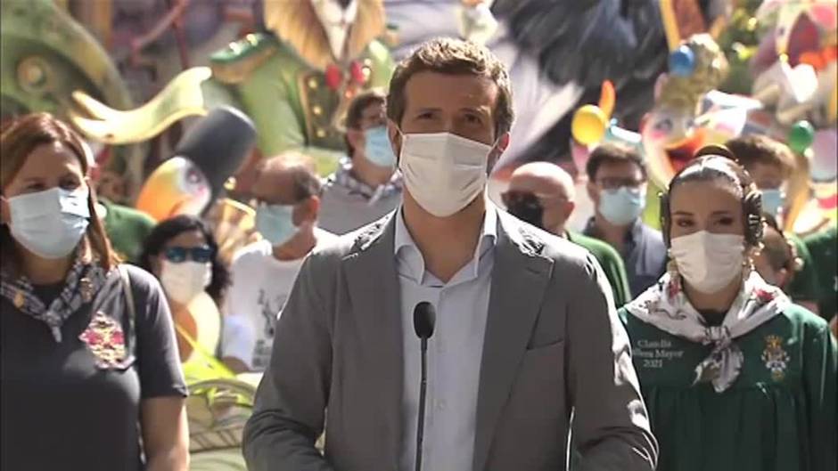 Casado apunta que los españoles, a pesar de los "mensajes triunfalistas" del Gobierno "lo siguen pasando mal"