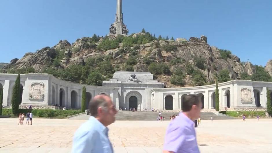 Gobierno inicia el trabajo para exhumar a 77 personas del Valle de los Caídos