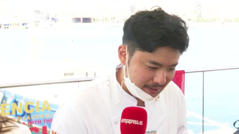 Valencia celebra el día mundial de la paella con un duelo de cocineros