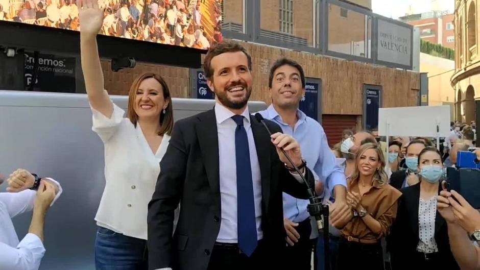 Casado saca pecho en Valencia: "El PP vuelve a llenar la plaza de toros"